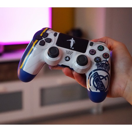 Real Madrid PS4 ovladač
